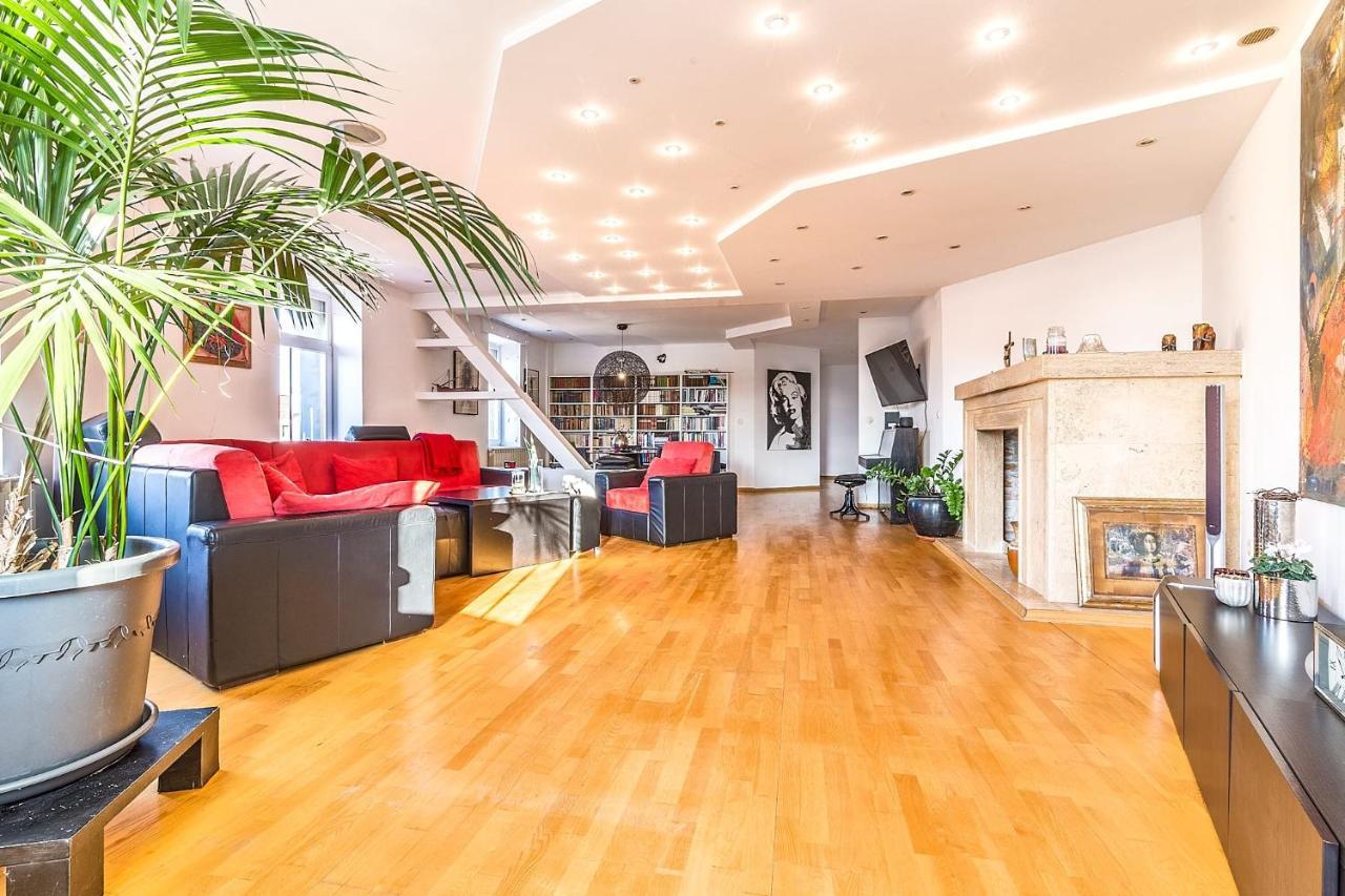 Modern City-Centre Penthouse With Spectacular Views / 135Sqm Zagrzeb Zewnętrze zdjęcie